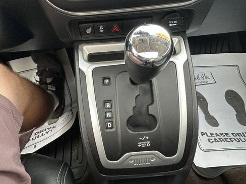 Used 2014 Jeep Compass Latitude FWD image 24