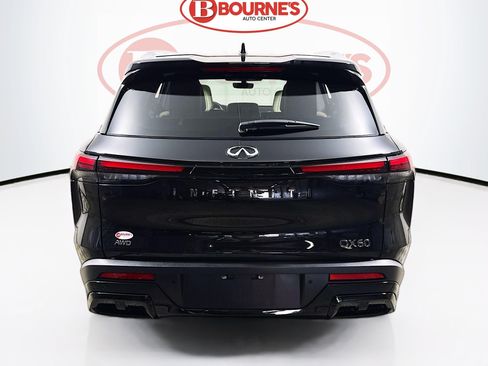 Used 2024 INFINITI QX60 Luxe w/ Performance Audio Package AWD/4WD image 11