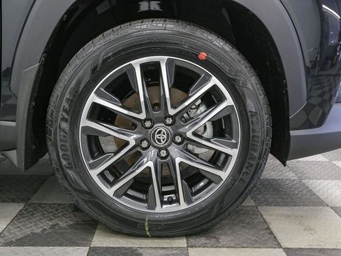 New 2026 Toyota Corolla Cross XLE image 12