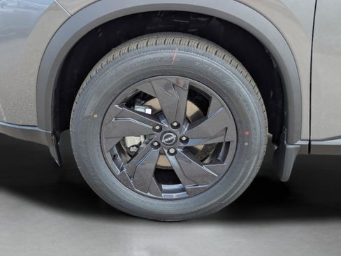 New 2026 Nissan Rogue SV FWD image 38
