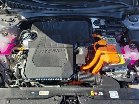 Certified 2026 Hyundai Elantra SEL w/ Cargo Package FWD image 32