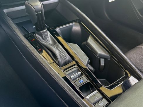 Used 2025 Honda Accord Sport image 30