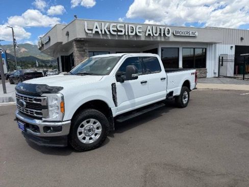 Used 2023 Ford F250 XLT w/ 360-Degree Camera Package AWD/4WD image 2