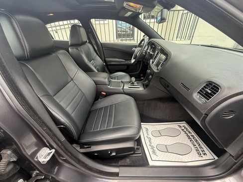 Used 2014 Dodge Charger SXT Plus RWD image 23