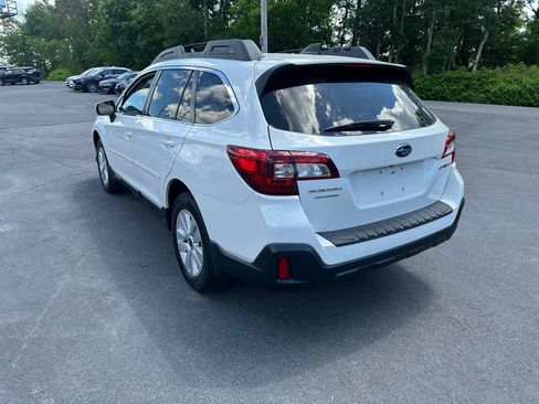Used 2019 Subaru Outback 2.5i Premium AWD/4WD image 7