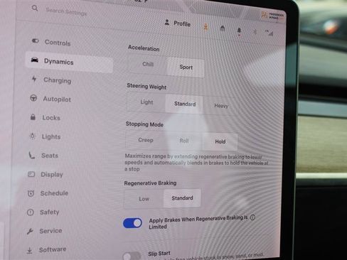 Used 2018 Tesla Model 3 Long Range image 13