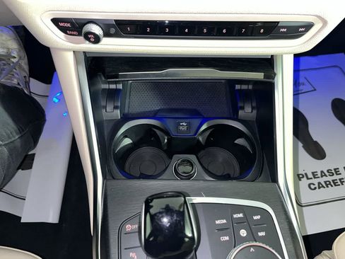 Used 2022 BMW 330i xDrive Sedan w/ Driving Assistance Package image 22