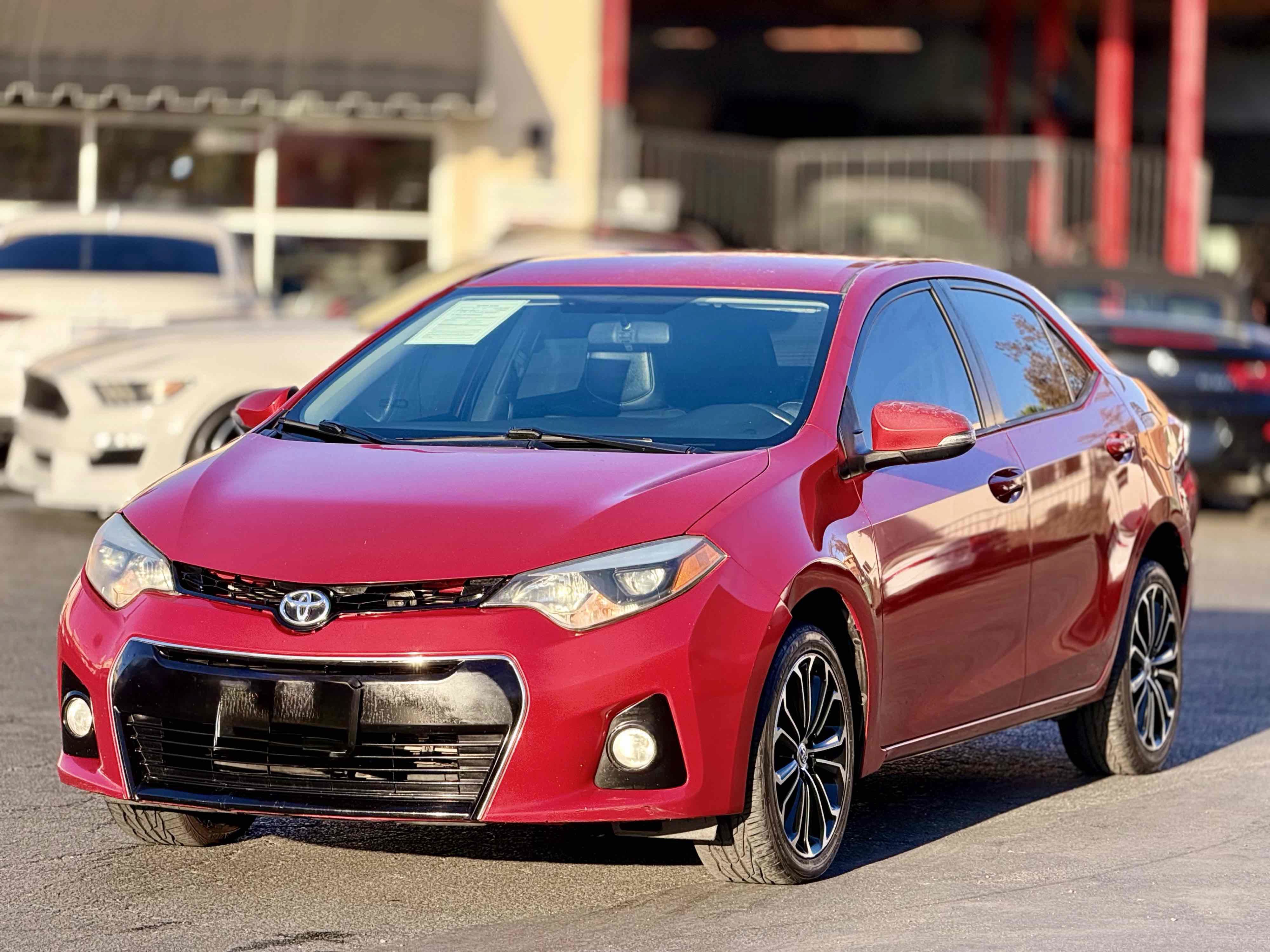 Used 2015 Toyota Corolla S FWD image 4