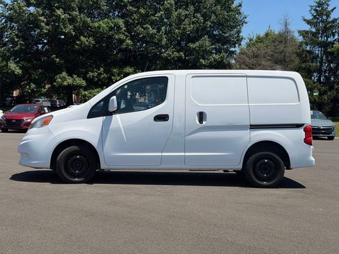 Used 2020 Nissan NV200 SV w/ Sliding Glass Door Package FWD image 3
