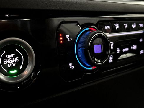 Used 2022 Chevrolet Silverado 1500 LT w/ Protection Package image 7