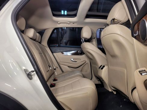 Used 2018 Mercedes-Benz GLC 300 image 39