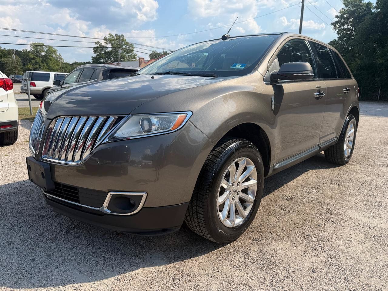 Used 2012 Lincoln MKX AWD image 1