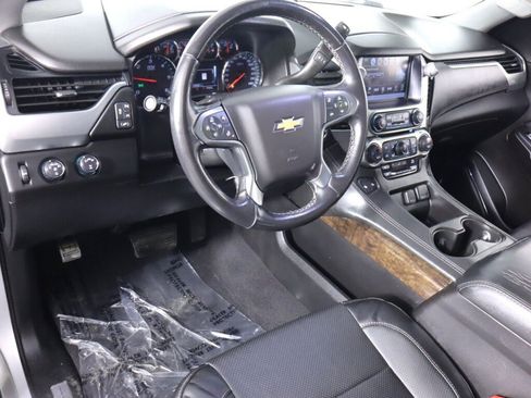 Used 2019 Chevrolet Suburban LT AWD/4WD image 9