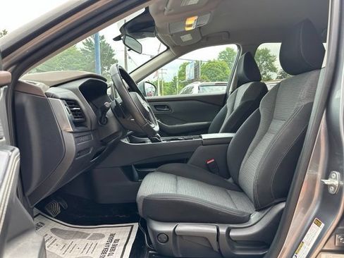 Used 2021 Nissan Rogue S AWD/4WD image 10