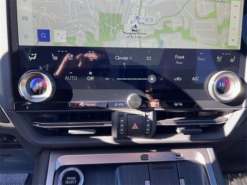 Certified 2024 Lexus GX 550 image 17