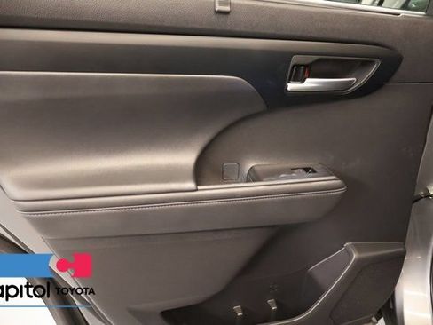 Certified 2026 Toyota Highlander XSE AWD/4WD image 33
