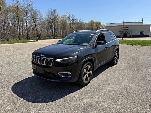Used 2019 Jeep Cherokee Limited w/ Luxury Group image 5
