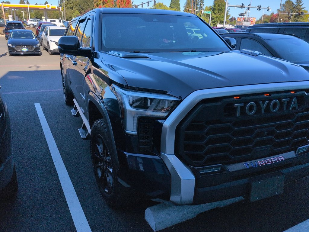 Used 2023 Toyota Tundra Limited AWD/4WD image 1