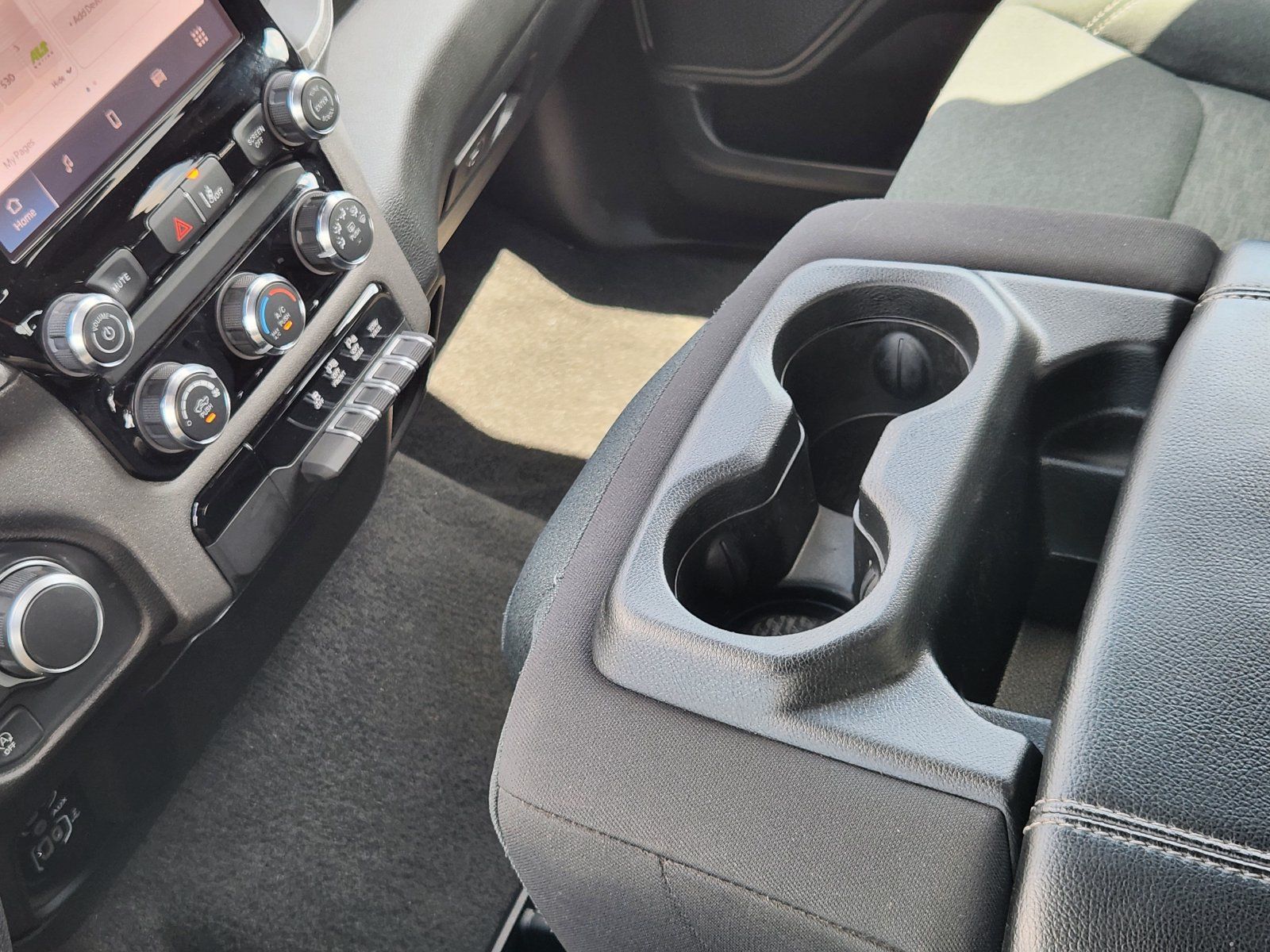 Used 2025 RAM 1500 Tradesman AWD/4WD image 27