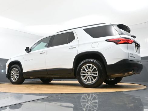 Used 2023 Chevrolet Traverse LT image 57