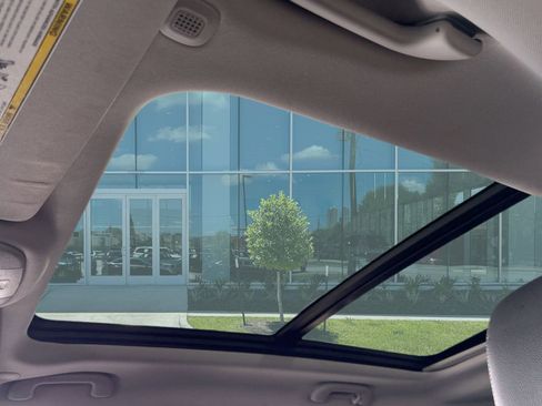 Used 2022 Jeep Compass Trailhawk w/ Trailhawk Elite Group image 15