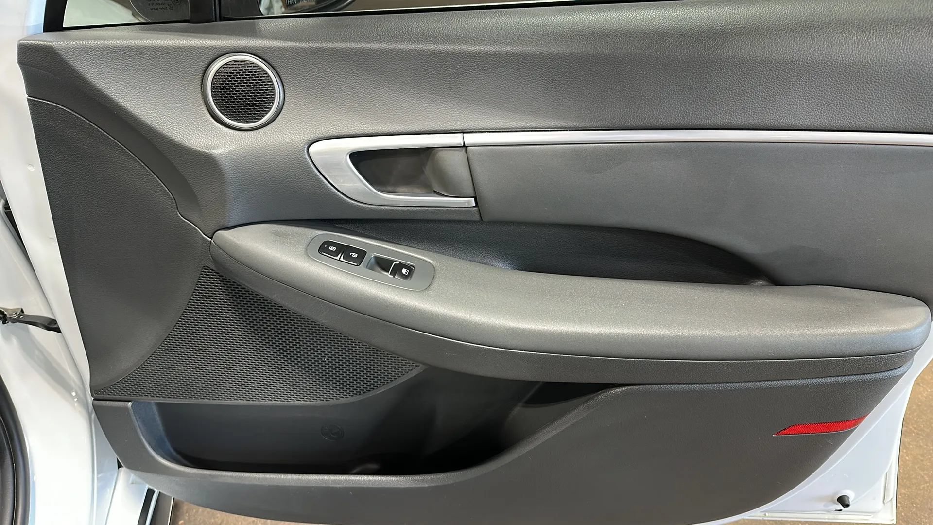 Used 2020 Hyundai Sonata SEL w/ Convenience Package FWD image 17