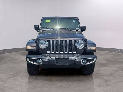 Used 2019 Jeep Wrangler Unlimited Sahara AWD/4WD image 2
