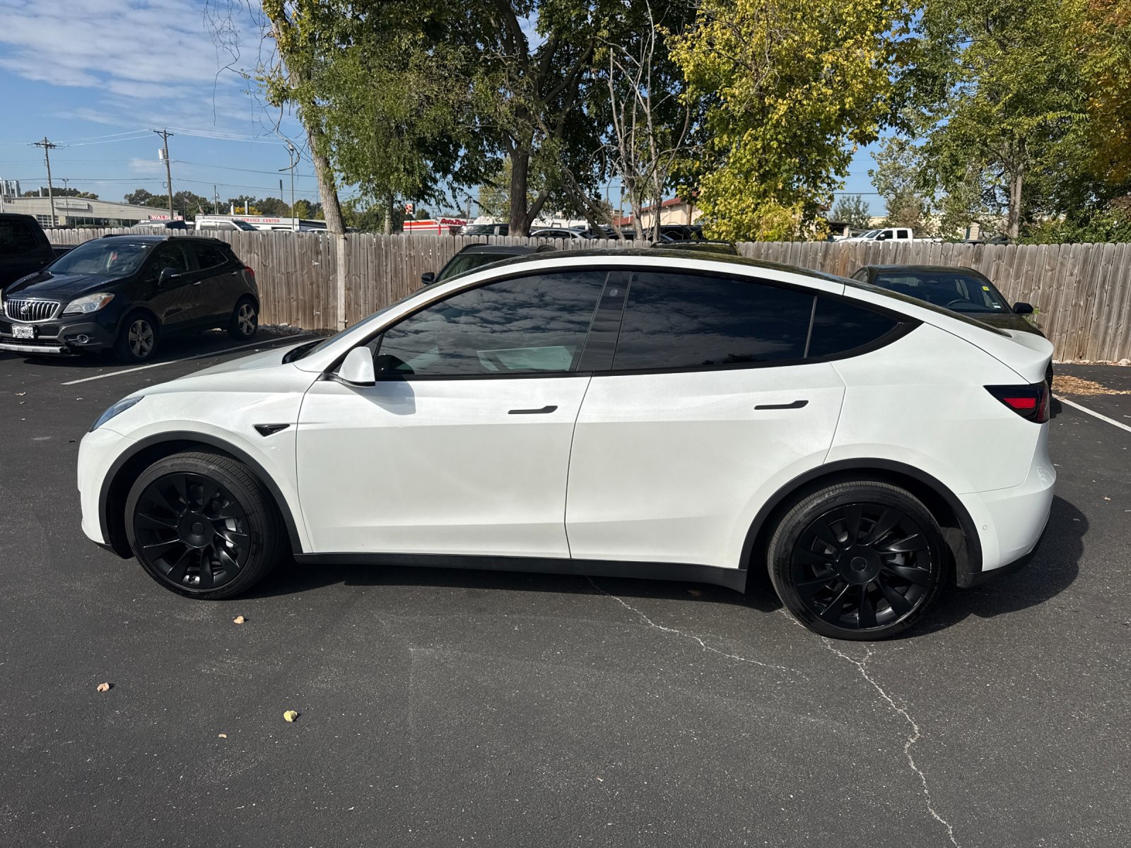 Used 2021 Tesla Model Y Long Range AWD/4WD image 3