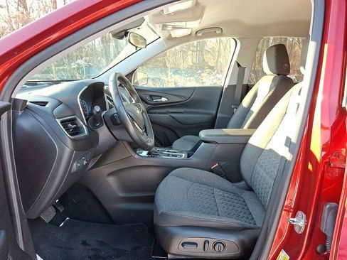 Used 2023 Chevrolet Equinox LT image 19