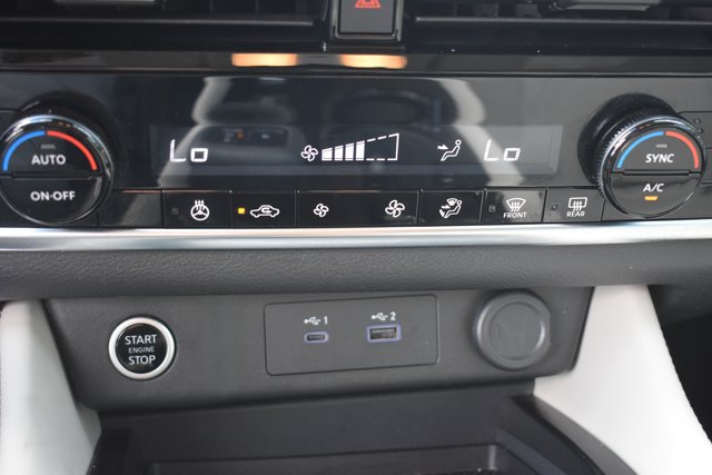 Used 2023 Nissan Rogue SL FWD image 27