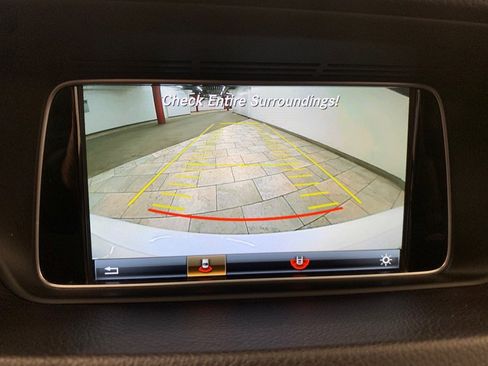 Used 2016 Mercedes-Benz E 350 4MATIC Sedan image 30