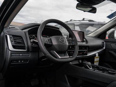 New 2026 Nissan Rogue SV AWD/4WD image 19