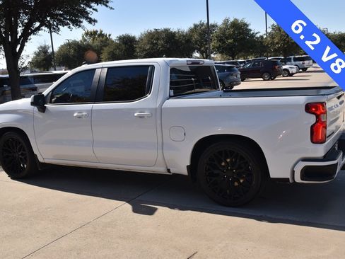 Used 2022 Chevrolet Silverado 1500 RST w/ LPO, Blackout Package image 11