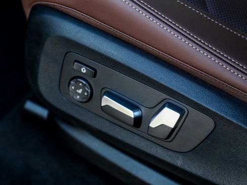 New 2026 BMW X5 xDrive50e w/ M Sport Package image 19