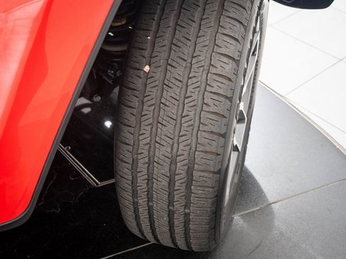 Used 2024 Jeep Wrangler Unlimited image 41