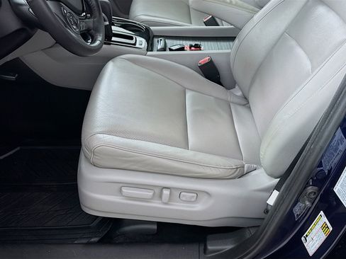 Used 2019 Honda Ridgeline RTL-E image 13