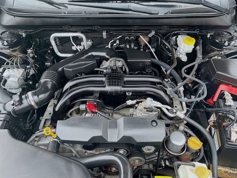 Used 2019 Subaru Outback 2.5i Limited image 32