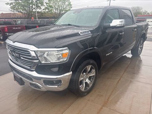 Used 2022 RAM 1500 Laramie AWD/4WD image 5