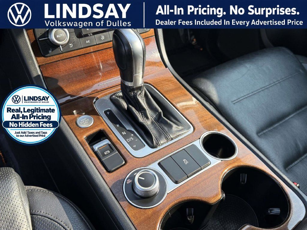 Used 2016 Volkswagen Touareg TDI AWD/4WD image 23
