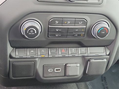 Used 2026 Chevrolet Silverado 1500 Custom image 10