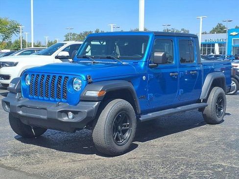 Used 2020 Jeep Gladiator Sport w/ Quick Order Package 24S image 2