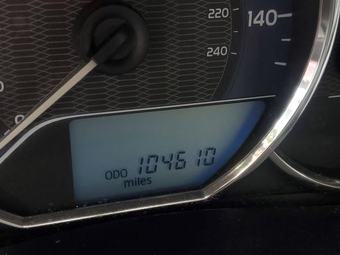 Used 2016 Toyota Corolla LE image 22