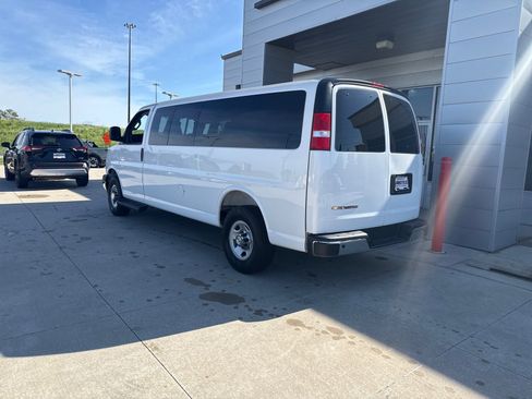Used 2025 Chevrolet Express 3500 LT w/ LT Preferred Equipment Group RWD image 2