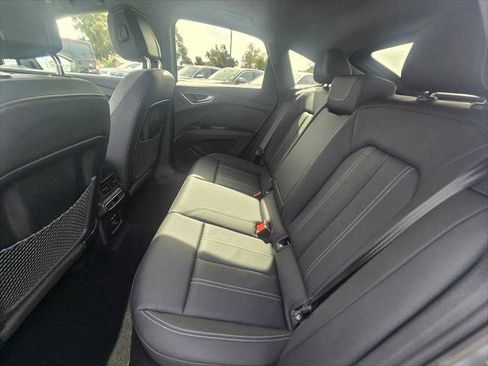 Used 2023 Audi Q4 e-tron Premium Plus image 21