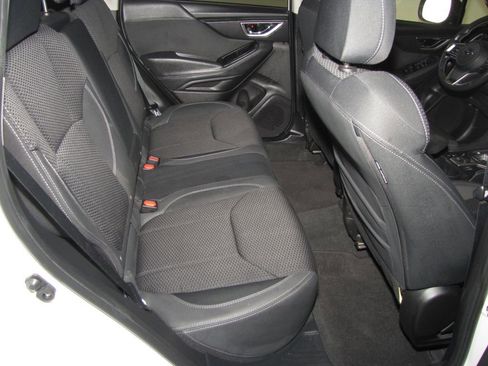 Used 2024 Subaru Forester Premium AWD/4WD image 19