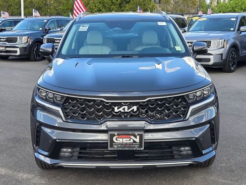 Used 2023 Kia Sorento SX Prestige AWD/4WD image 2
