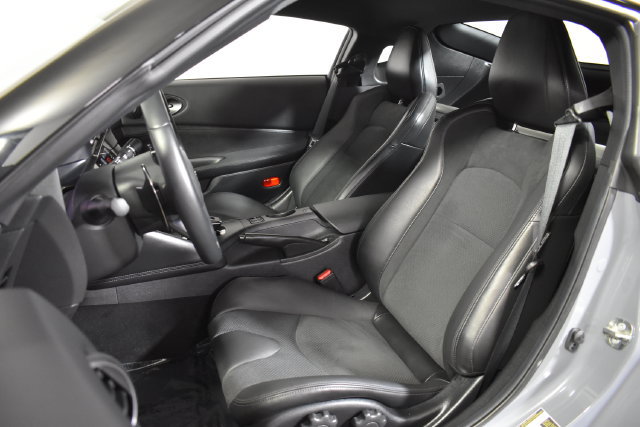 Certified 2024 Nissan Z Performance w/ Floor Mat Package RWD image 10
