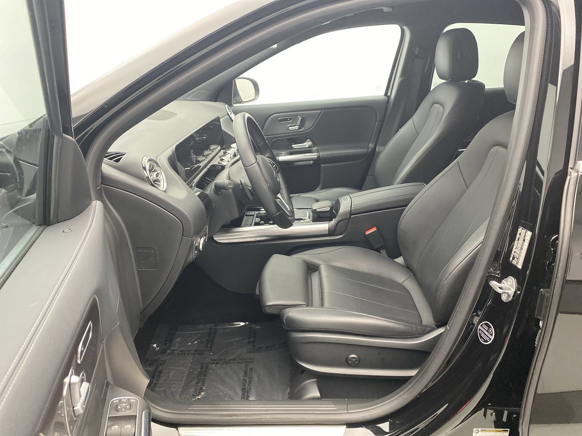 Used 2021 Mercedes-Benz GLA 250 4MATIC image 11
