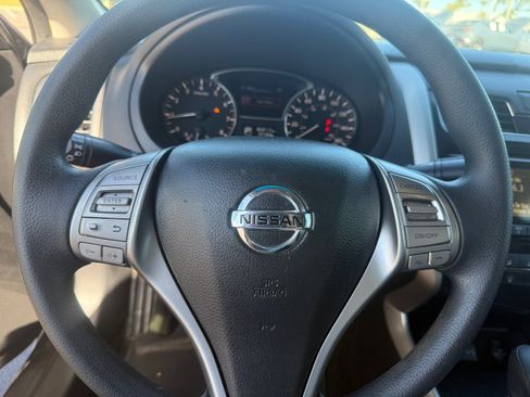 Used 2014 Nissan Altima 2.5 S w/ Sport Value Package image 28