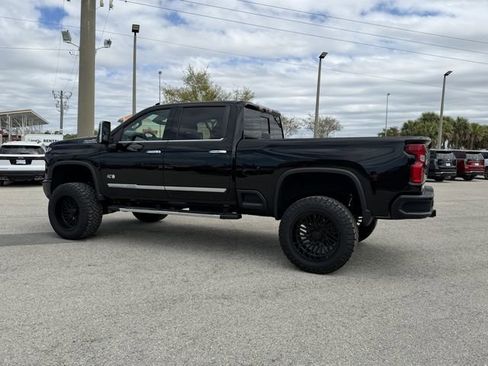 Used 2024 Chevrolet Silverado 3500 High Country image 8